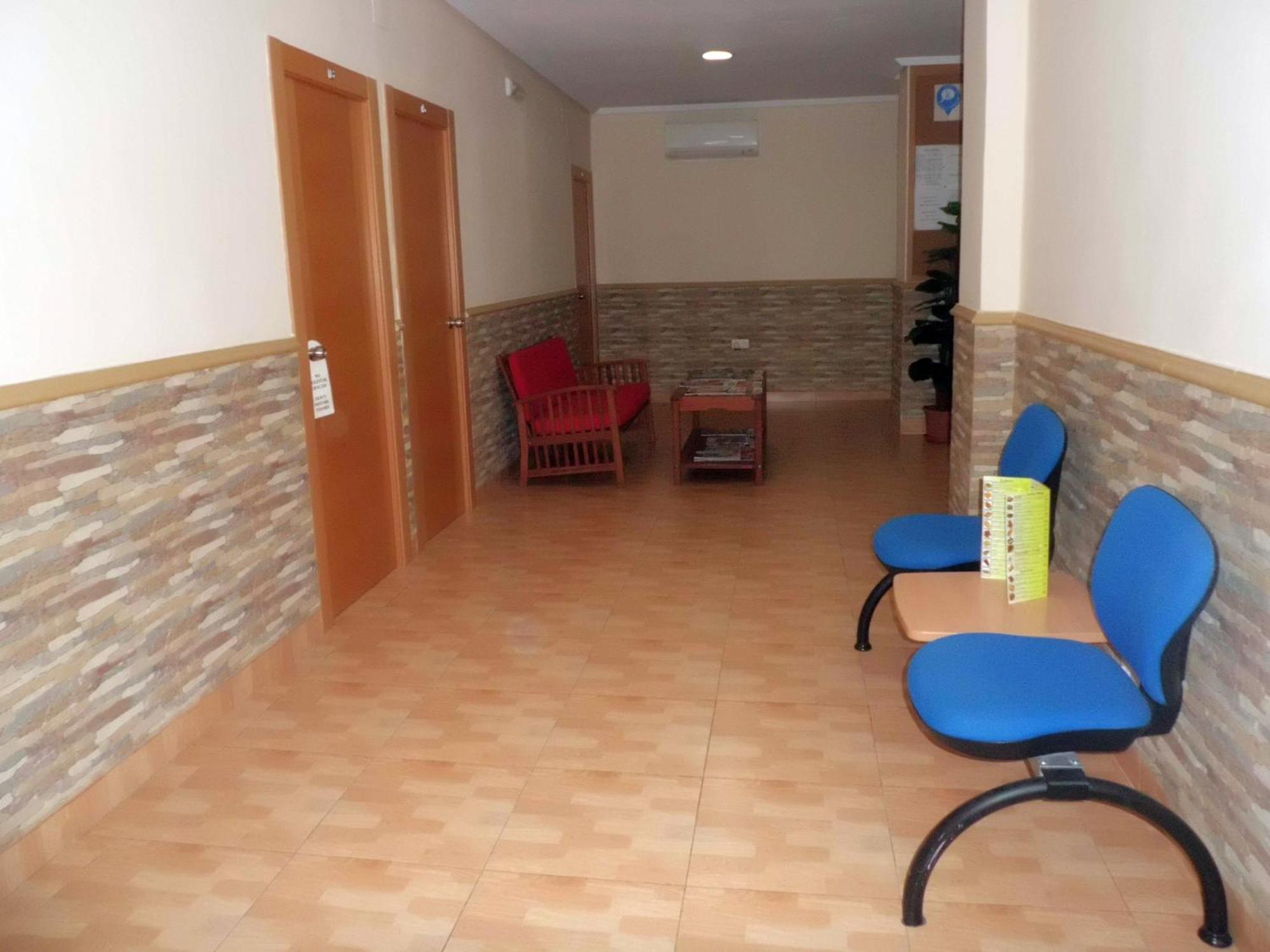 Hostal Abastos Валенсия Екстериор снимка