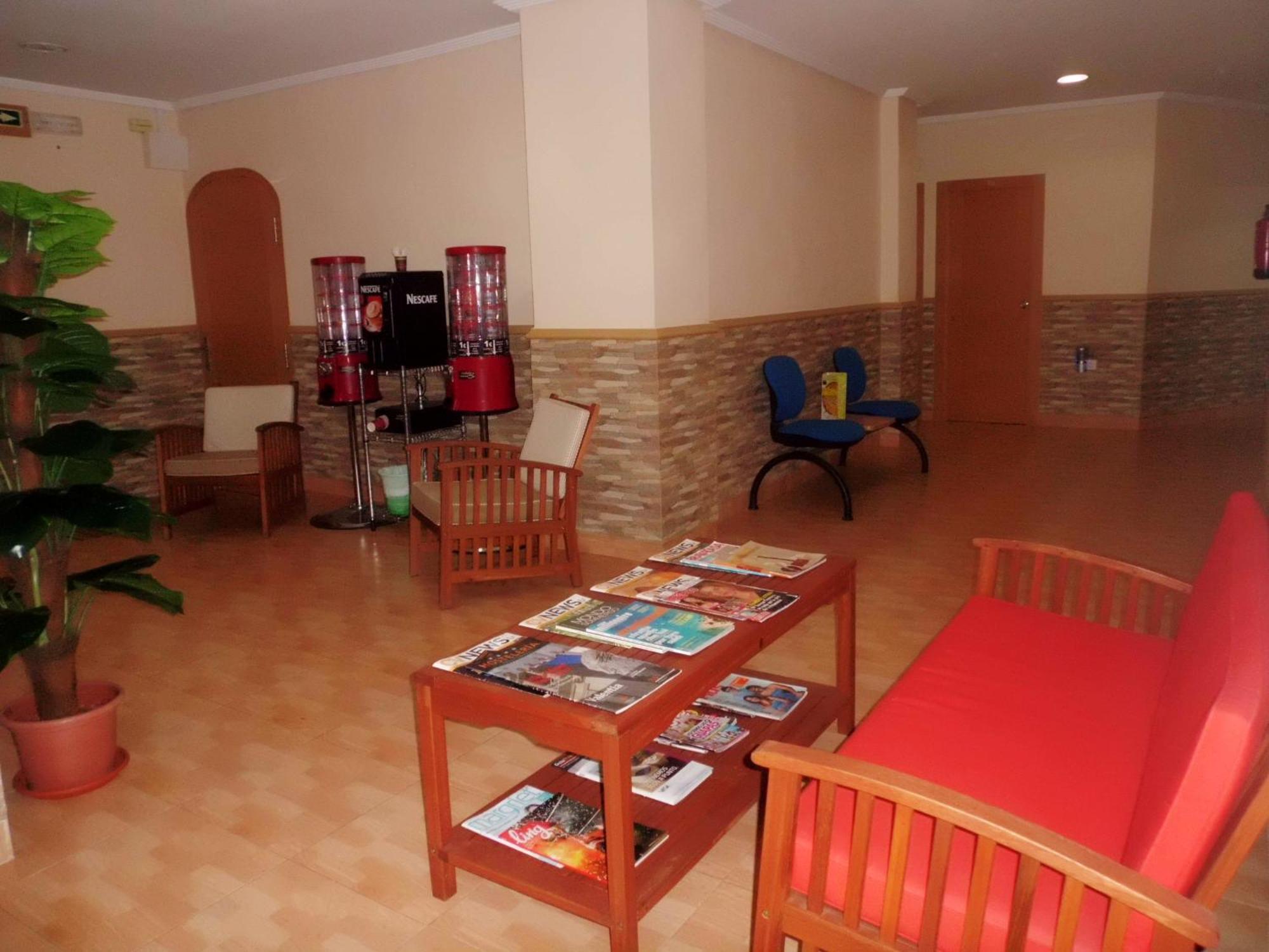 Hostal Abastos Валенсия Екстериор снимка