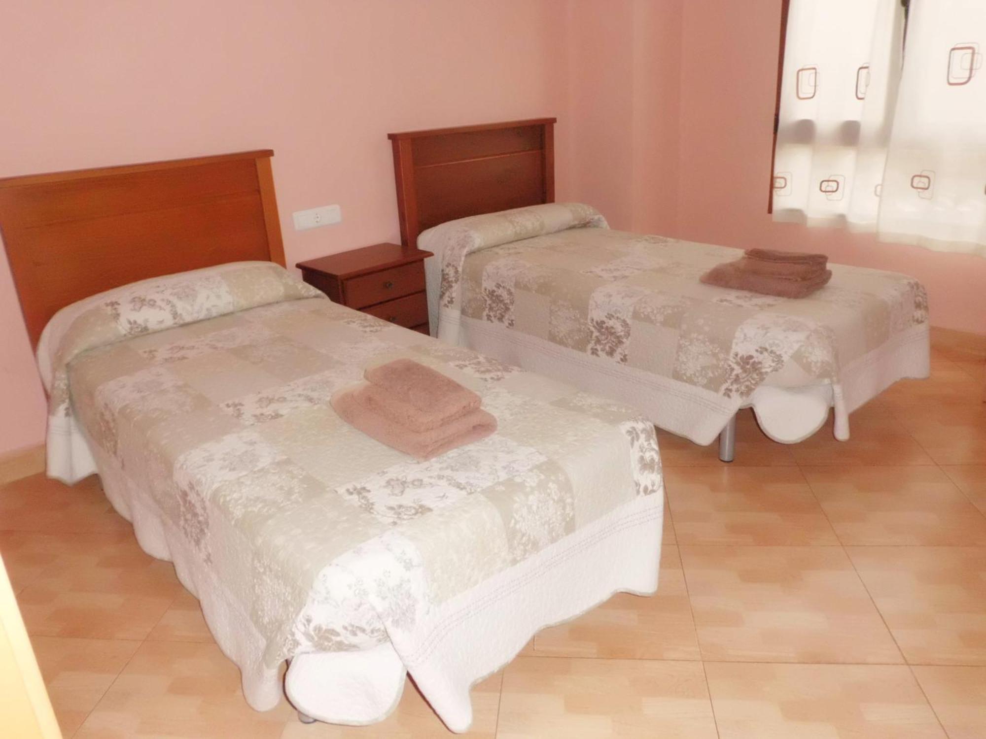 Hostal Abastos Валенсия Екстериор снимка