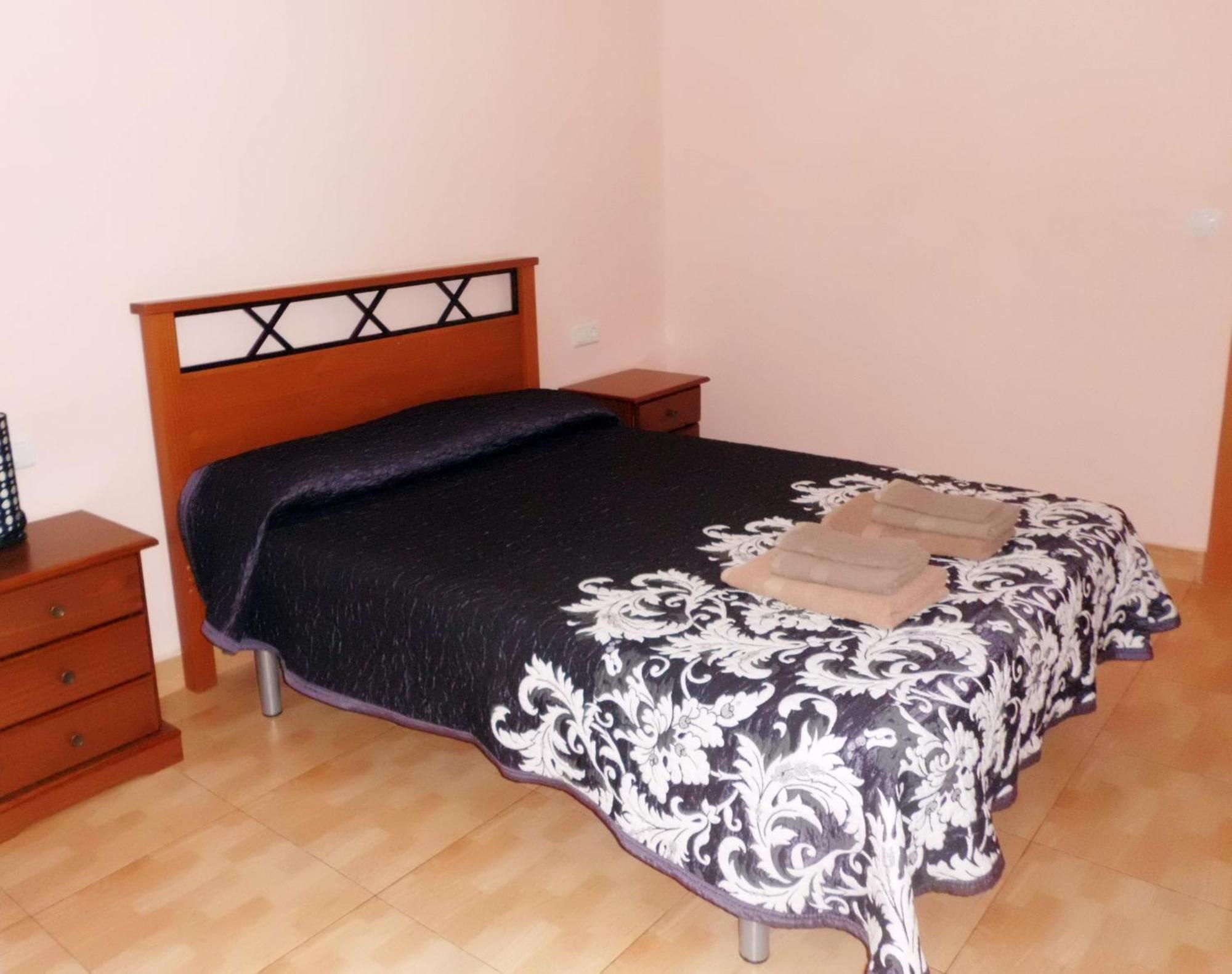 Hostal Abastos Валенсия Екстериор снимка