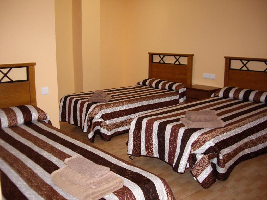 Hostal Abastos Валенсия Екстериор снимка